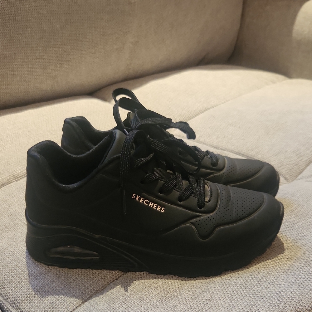 Skechers Womens Uno -Stand On Air Fashion Sneakers